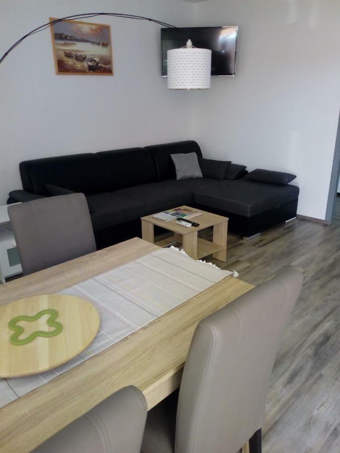 Appartamento Mendula Pakoštane Esterno foto